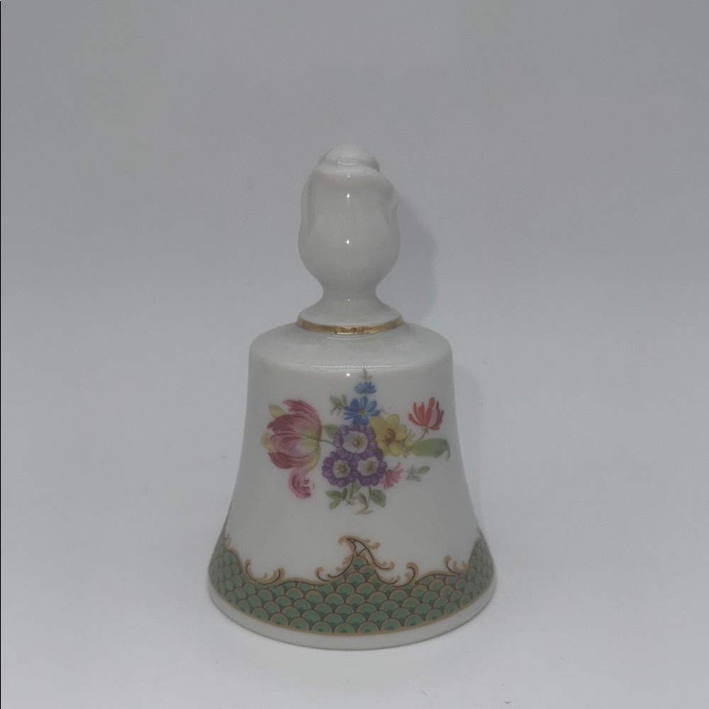 Bareuther Waldsassen Bavaria Germany Bell for Danbury Mint